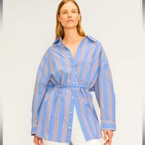 NWT Everlane The Poplin Tie Back Shirt, size Medium